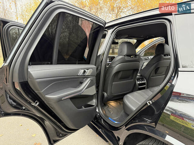 Черный БМВ Х5, объемом двигателя 2.99 л и пробегом 86 тыс. км за 81000 $, фото 66 на Automoto.ua