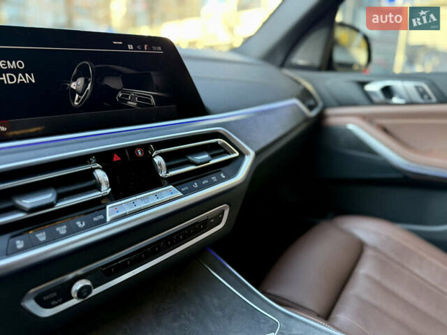 Чорний БМВ Х5, об'ємом двигуна 3 л та пробігом 69 тис. км за 69500 $, фото 16 на Automoto.ua