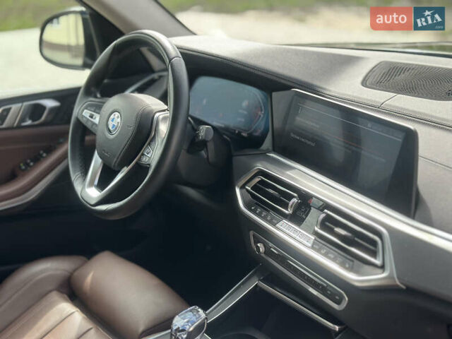 Чорний БМВ Х5, об'ємом двигуна 2 л та пробігом 71 тис. км за 54500 $, фото 42 на Automoto.ua