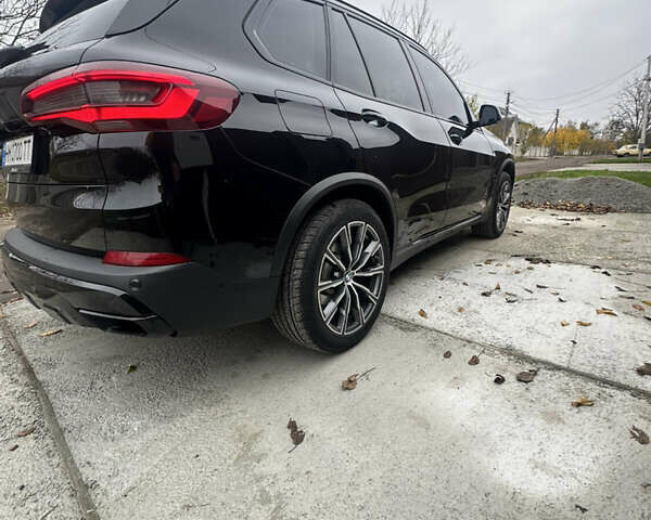 Черный БМВ Х5, объемом двигателя 2 л и пробегом 106 тыс. км за 59999 $, фото 17 на Automoto.ua