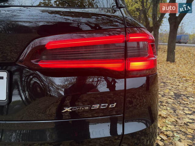 Черный БМВ Х5, объемом двигателя 2.99 л и пробегом 175 тыс. км за 65000 $, фото 1 на Automoto.ua