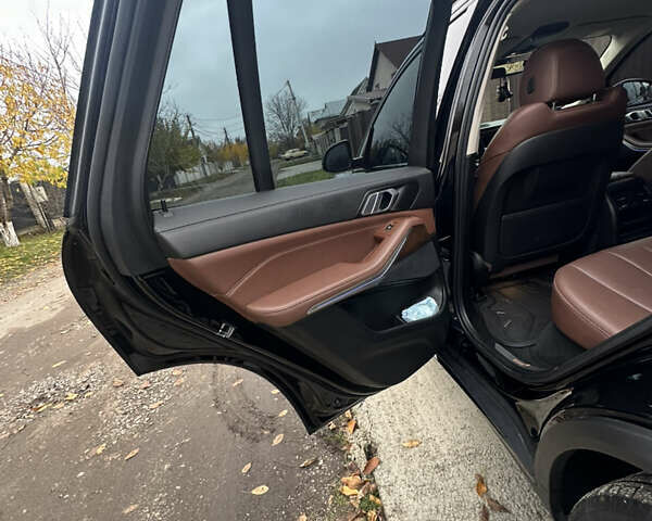 Черный БМВ Х5, объемом двигателя 2 л и пробегом 106 тыс. км за 59999 $, фото 29 на Automoto.ua