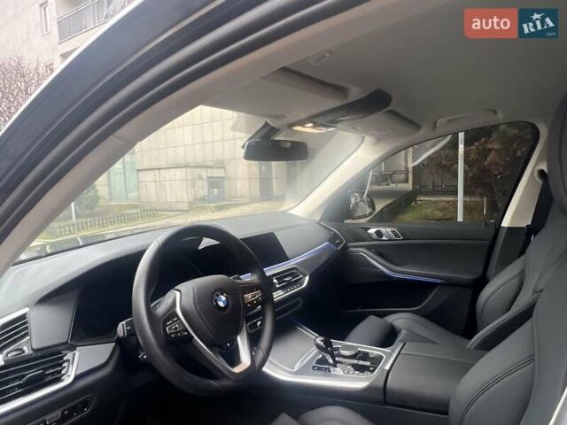 Чорний БМВ Х5, об'ємом двигуна 2 л та пробігом 4 тис. км за 71000 $, фото 6 на Automoto.ua