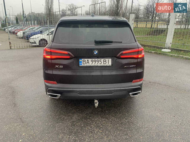 Чорний БМВ Х5, об'ємом двигуна 2 л та пробігом 226 тис. км за 43333 $, фото 7 на Automoto.ua