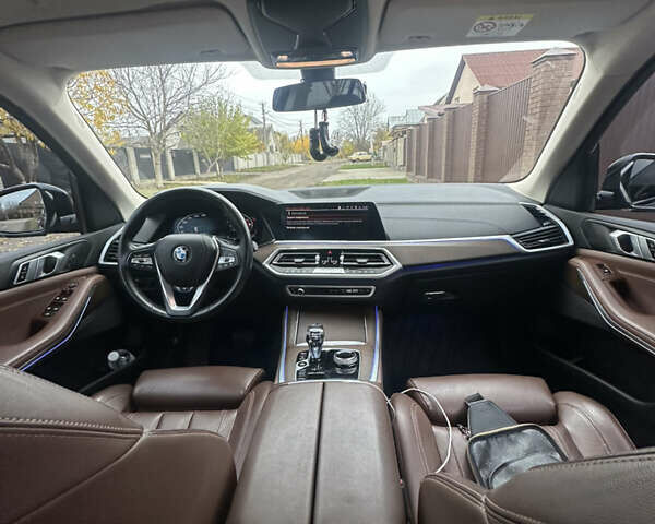 Черный БМВ Х5, объемом двигателя 2 л и пробегом 106 тыс. км за 59999 $, фото 25 на Automoto.ua