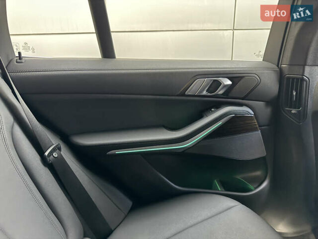 Черный БМВ Х5, объемом двигателя 3 л и пробегом 74 тыс. км за 56000 $, фото 42 на Automoto.ua