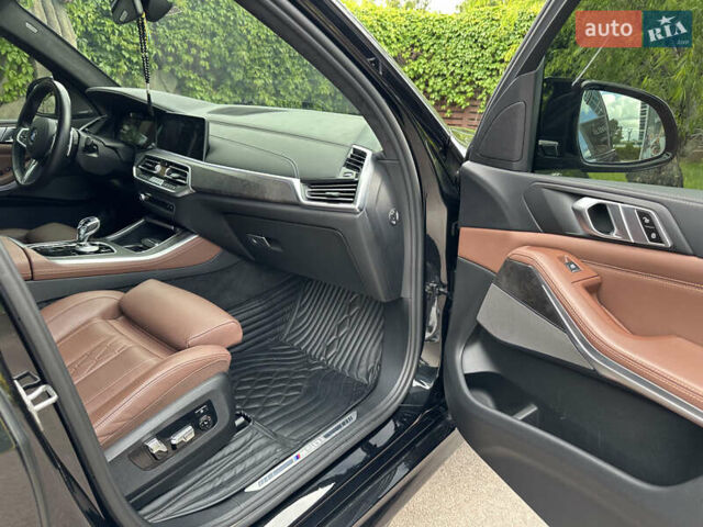 БМВ Х5 2021 в Днепре (Днепропетровске) на Automoto.ua Черный БМВ Х5, объемом двигателя 4.39 л и пробегом 59 тыс. км за 84000 $, фото 30 на Automoto.ua