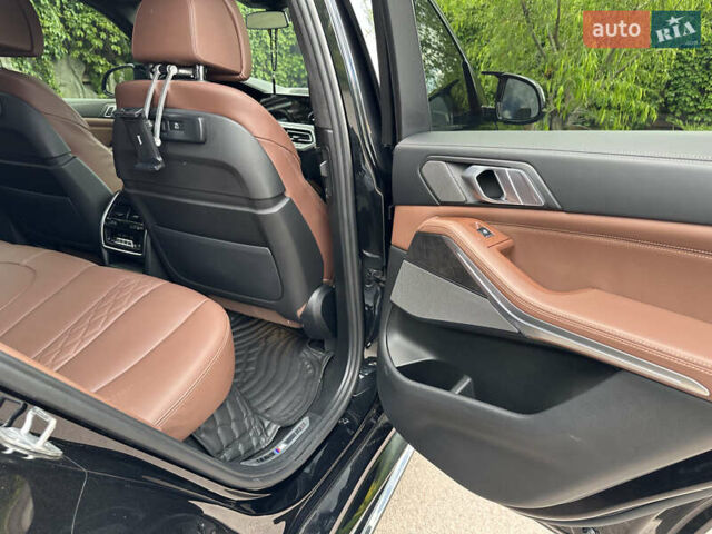БМВ Х5 2021 в Днепре (Днепропетровске) на Automoto.ua Черный БМВ Х5, объемом двигателя 4.39 л и пробегом 59 тыс. км за 84000 $, фото 32 на Automoto.ua