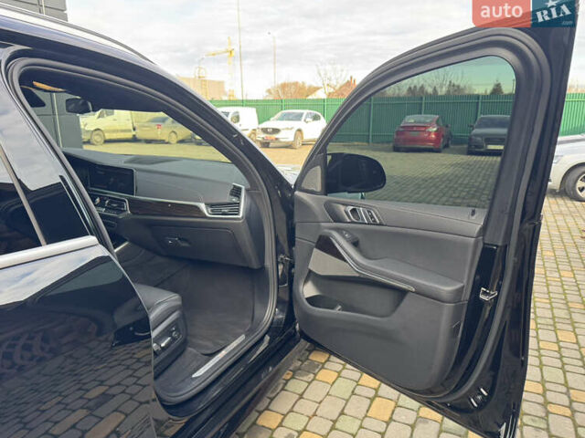 Черный БМВ Х5, объемом двигателя 3 л и пробегом 74 тыс. км за 56000 $, фото 16 на Automoto.ua