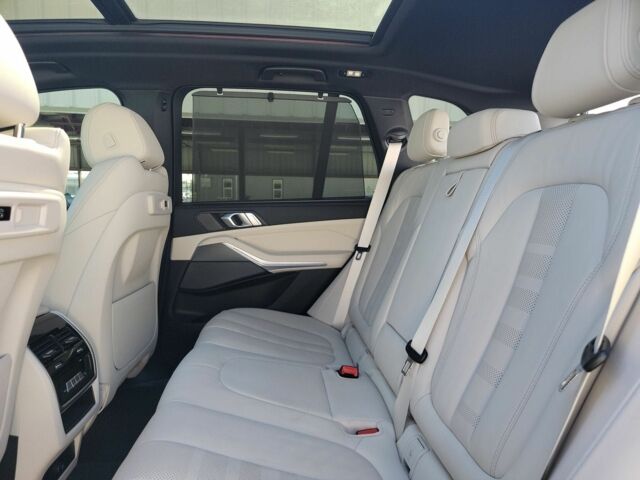 Чорний БМВ Х5, об'ємом двигуна 0 л та пробігом 15 тис. км за 48000 $, фото 6 на Automoto.ua