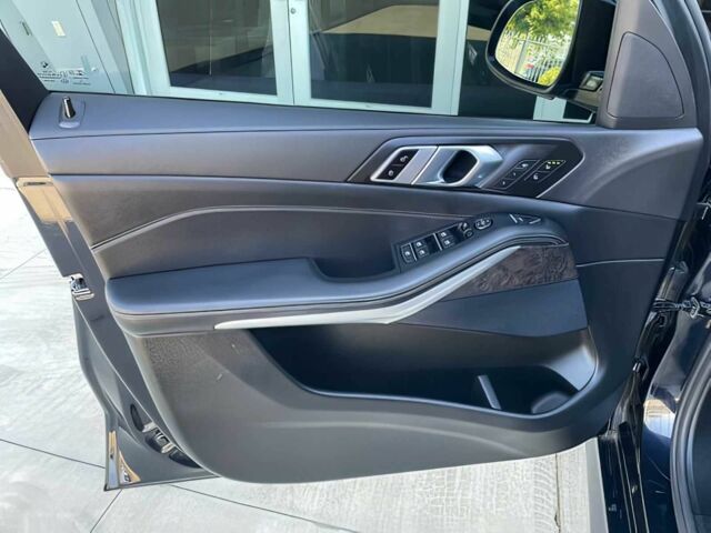 Чорний БМВ Х5, об'ємом двигуна 3 л та пробігом 34 тис. км за 25000 $, фото 6 на Automoto.ua