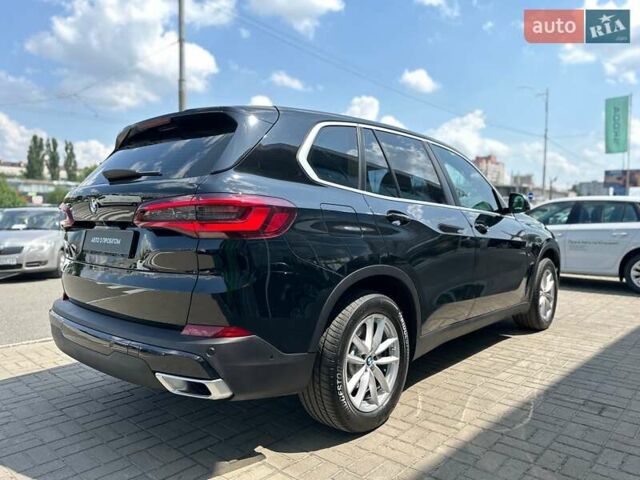 Черный БМВ Х5, объемом двигателя 2 л и пробегом 87 тыс. км за 56499 $, фото 5 на Automoto.ua