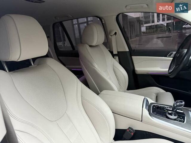 Черный БМВ Х5, объемом двигателя 3 л и пробегом 93 тыс. км за 77333 $, фото 34 на Automoto.ua