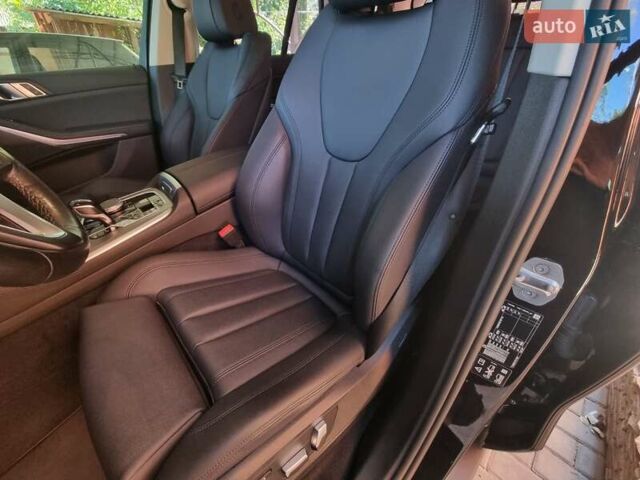 Черный БМВ Х5, объемом двигателя 2 л и пробегом 55 тыс. км за 59500 $, фото 2 на Automoto.ua