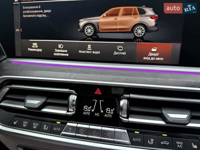 Черный БМВ Х5, объемом двигателя 3 л и пробегом 93 тыс. км за 77333 $, фото 58 на Automoto.ua