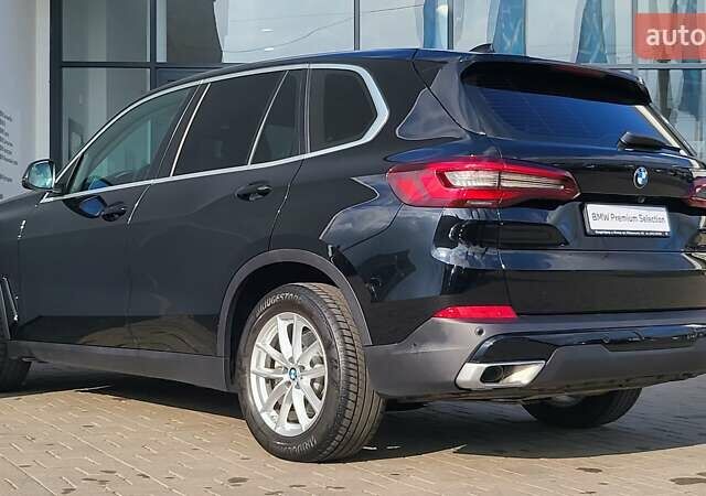 Черный БМВ Х5, объемом двигателя 2 л и пробегом 87 тыс. км за 55900 $, фото 5 на Automoto.ua