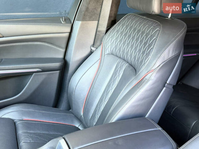 Чорний БМВ Х5, об'ємом двигуна 2.99 л та пробігом 65 тис. км за 90000 $, фото 33 на Automoto.ua