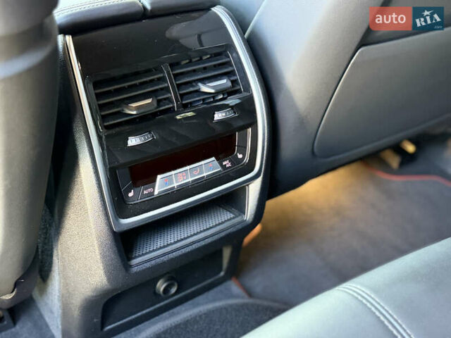 Чорний БМВ Х5, об'ємом двигуна 2.99 л та пробігом 65 тис. км за 90000 $, фото 30 на Automoto.ua