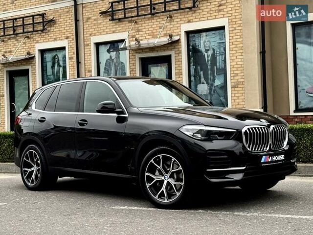 Черный БМВ Х5, объемом двигателя 2 л и пробегом 55 тыс. км за 60900 $, фото 7 на Automoto.ua