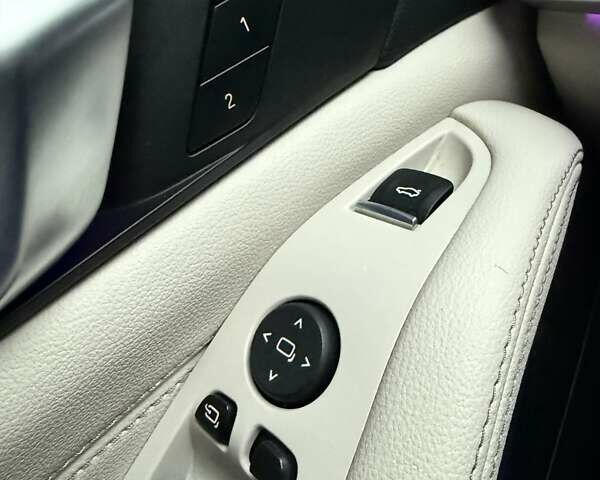 Черный БМВ Х5, объемом двигателя 3 л и пробегом 93 тыс. км за 77333 $, фото 2 на Automoto.ua