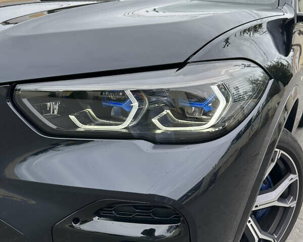 Черный БМВ Х5, объемом двигателя 2.99 л и пробегом 61 тыс. км за 86999 $, фото 3 на Automoto.ua