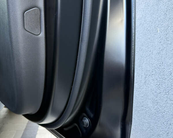 Чорний БМВ Х5, об'ємом двигуна 2.99 л та пробігом 65 тис. км за 90000 $, фото 39 на Automoto.ua