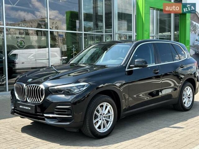 Черный БМВ Х5, объемом двигателя 2 л и пробегом 87 тыс. км за 56499 $, фото 2 на Automoto.ua