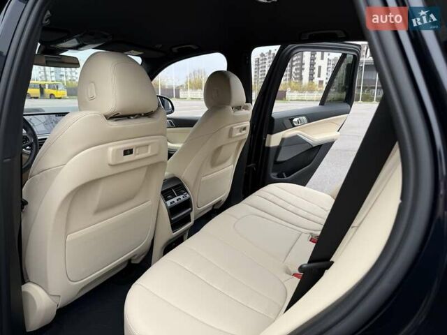 Чорний БМВ Х5, об'ємом двигуна 2.99 л та пробігом 15 тис. км за 82900 $, фото 60 на Automoto.ua