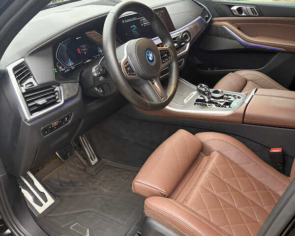 Чорний БМВ Х5, об'ємом двигуна 3 л та пробігом 100 тис. км за 75000 $, фото 22 на Automoto.ua