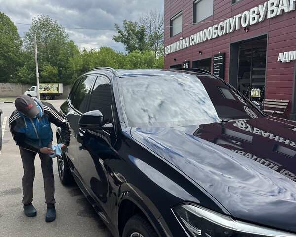 Черный БМВ Х5, объемом двигателя 3 л и пробегом 80 тыс. км за 65500 $, фото 2 на Automoto.ua