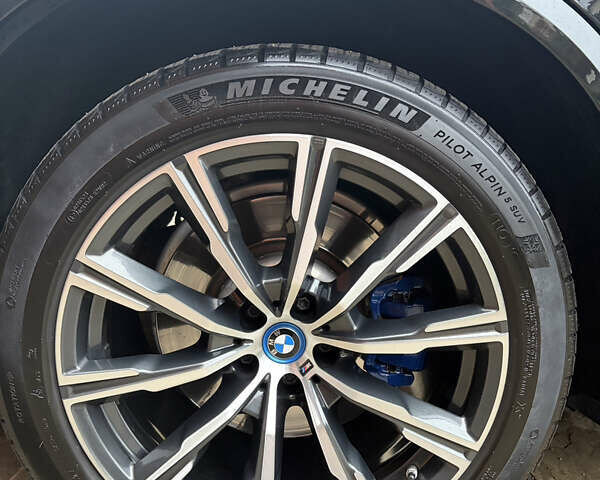 Чорний БМВ Х5, об'ємом двигуна 3 л та пробігом 100 тис. км за 75000 $, фото 25 на Automoto.ua