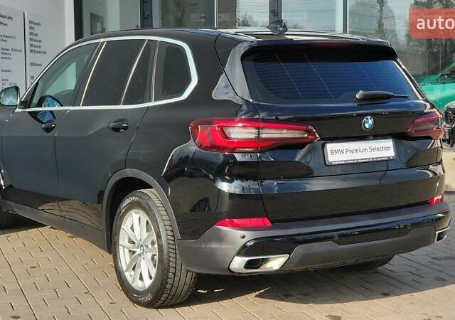 Черный БМВ Х5, объемом двигателя 2 л и пробегом 87 тыс. км за 55900 $, фото 4 на Automoto.ua