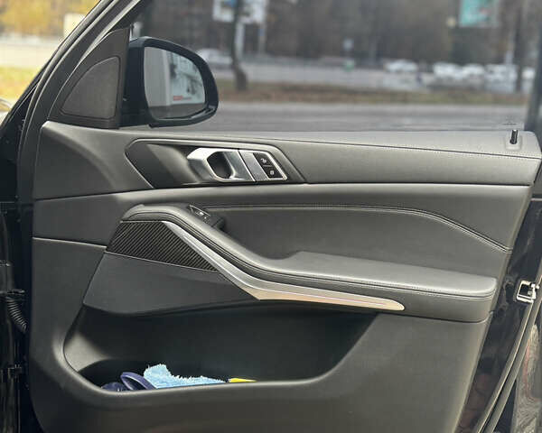 Чорний БМВ Х5, об'ємом двигуна 2.99 л та пробігом 64 тис. км за 82800 $, фото 19 на Automoto.ua