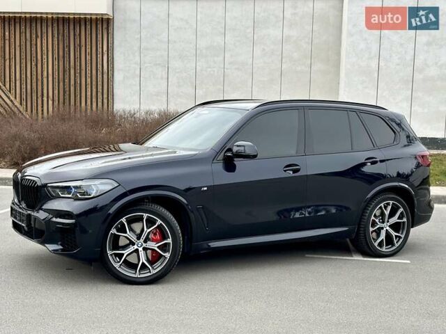 Черный БМВ Х5, объемом двигателя 3 л и пробегом 35 тыс. км за 78800 $, фото 1 на Automoto.ua