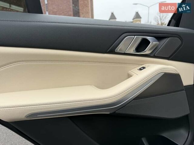 Чорний БМВ Х5, об'ємом двигуна 2.99 л та пробігом 15 тис. км за 82900 $, фото 59 на Automoto.ua