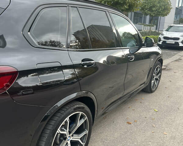 Черный БМВ Х5, объемом двигателя 2 л и пробегом 39 тыс. км за 66300 $, фото 3 на Automoto.ua