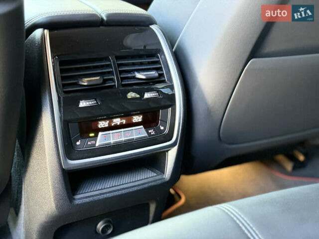 Чорний БМВ Х5, об'ємом двигуна 2.99 л та пробігом 65 тис. км за 90000 $, фото 31 на Automoto.ua