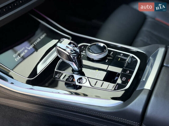 Чорний БМВ Х5, об'ємом двигуна 2.99 л та пробігом 65 тис. км за 90000 $, фото 17 на Automoto.ua