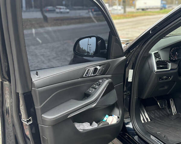 Чорний БМВ Х5, об'ємом двигуна 2.99 л та пробігом 64 тис. км за 82800 $, фото 22 на Automoto.ua