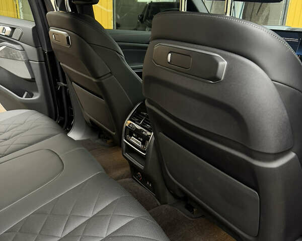 Черный БМВ Х5, объемом двигателя 3 л и пробегом 12 тыс. км за 88000 $, фото 24 на Automoto.ua