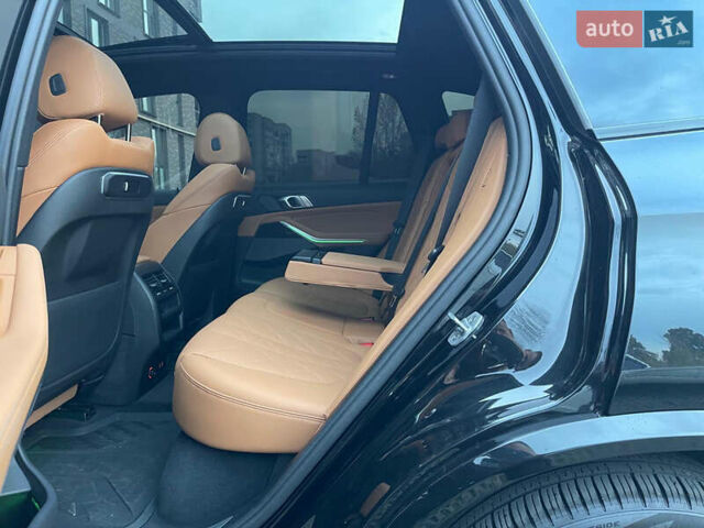 БМВ Х5 2023 в Львове на Automoto.ua Черный БМВ Х5, объемом двигателя 3 л и пробегом 21 тыс. км за 79990 $, фото 60 на Automoto.ua