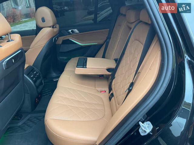 БМВ Х5 2023 в Львове на Automoto.ua Черный БМВ Х5, объемом двигателя 3 л и пробегом 21 тыс. км за 79990 $, фото 61 на Automoto.ua