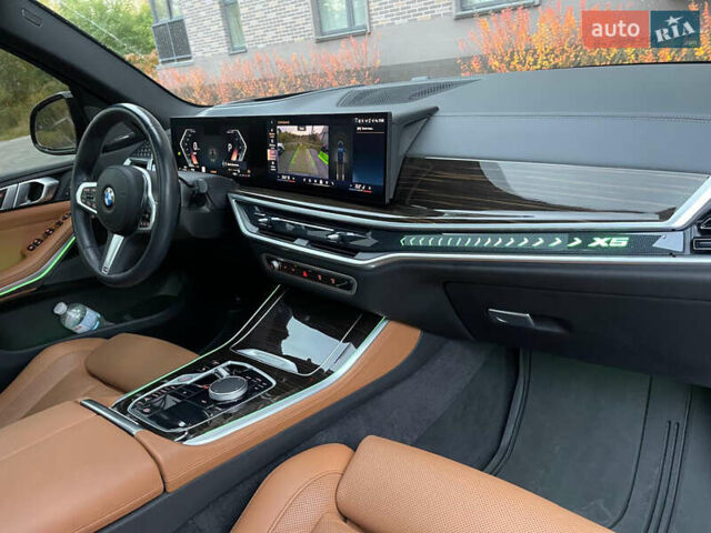 БМВ Х5 2023 в Львове на Automoto.ua Черный БМВ Х5, объемом двигателя 3 л и пробегом 21 тыс. км за 79990 $, фото 73 на Automoto.ua