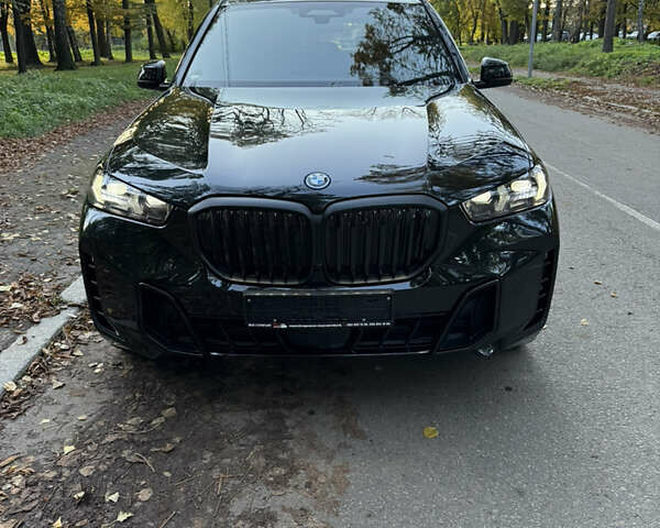 БМВ Х5 2023 в Черновцах на Automoto.ua Черный БМВ Х5, объемом двигателя 3 л и пробегом 66 тыс. км за 99000 $, фото 15 на Automoto.ua