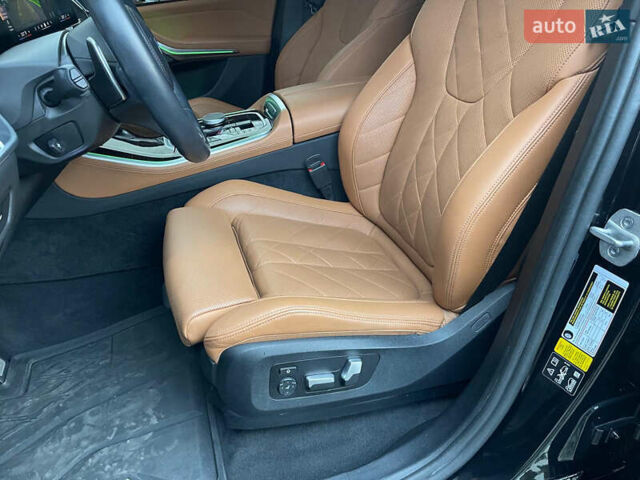 БМВ Х5 2023 в Львове на Automoto.ua Черный БМВ Х5, объемом двигателя 3 л и пробегом 21 тыс. км за 79990 $, фото 54 на Automoto.ua