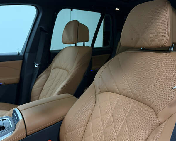 Черный БМВ Х5, объемом двигателя 3 л и пробегом 22 тыс. км за 87900 $, фото 12 на Automoto.ua