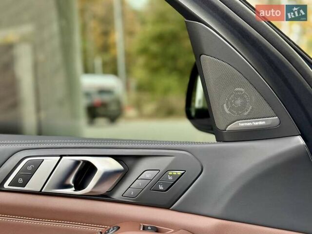 Чорний БМВ Х5, об'ємом двигуна 3 л та пробігом 34 тис. км за 129000 $, фото 47 на Automoto.ua