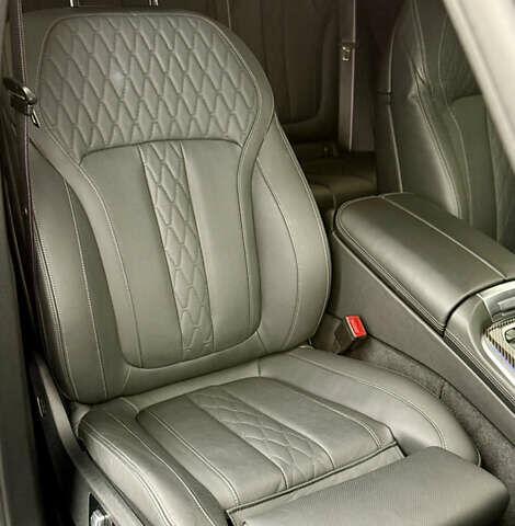 Черный БМВ Х5, объемом двигателя 2.99 л и пробегом 33 тыс. км за 133000 $, фото 7 на Automoto.ua