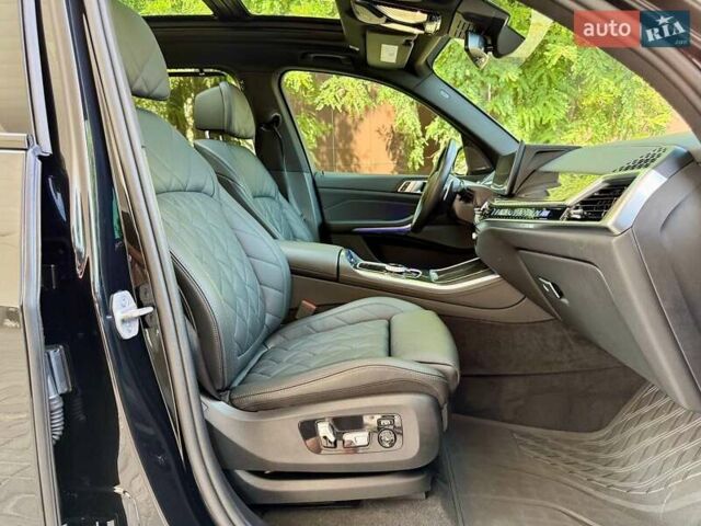 Черный БМВ Х5, объемом двигателя 4.4 л и пробегом 21 тыс. км за 123000 $, фото 52 на Automoto.ua