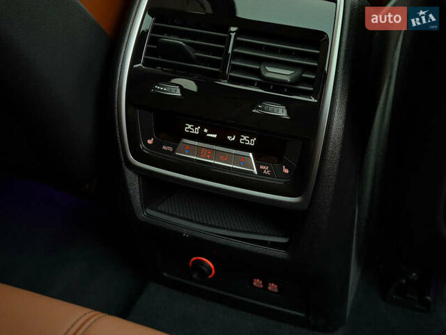 Чорний БМВ Х5, об'ємом двигуна 4.39 л та пробігом 28 тис. км за 145000 $, фото 80 на Automoto.ua